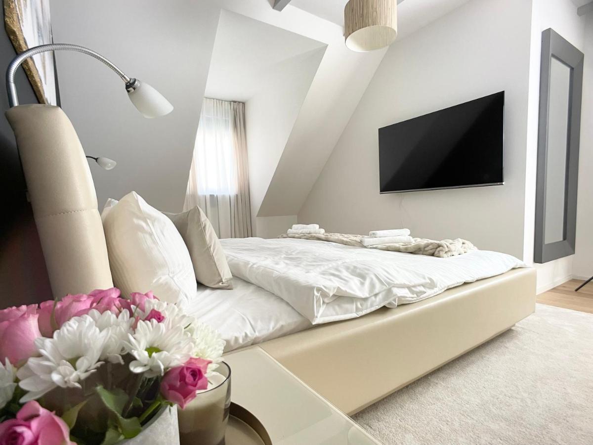 M-Style 04 Apartment Mit Balkon Und Gasgrill, 24H Self-Check-In, Free Parking, Netflix Nürnberg Dış mekan fotoğraf