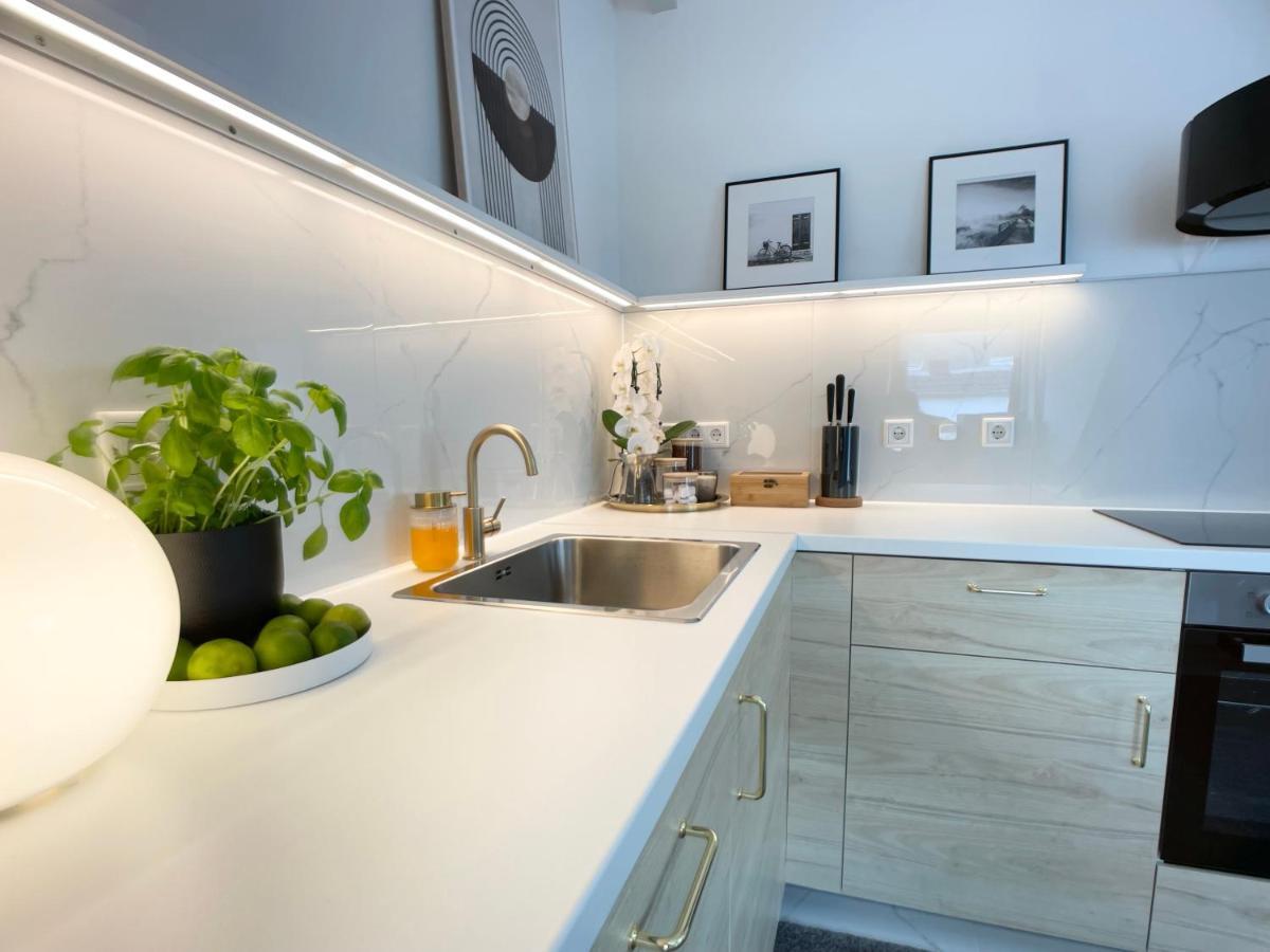 M-Style 04 Apartment Mit Balkon Und Gasgrill, 24H Self-Check-In, Free Parking, Netflix Nürnberg Dış mekan fotoğraf
